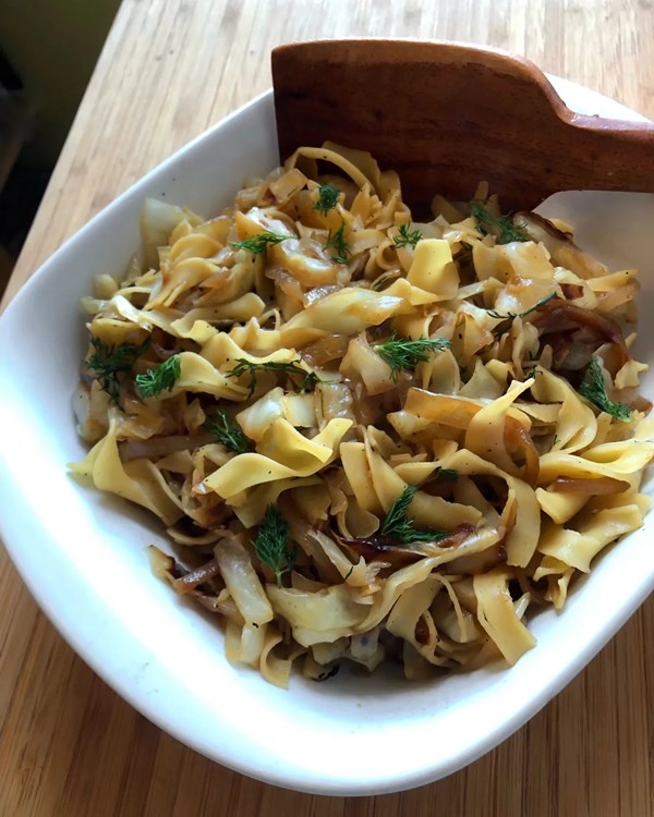 Creamy-or-not cabbage and noodles