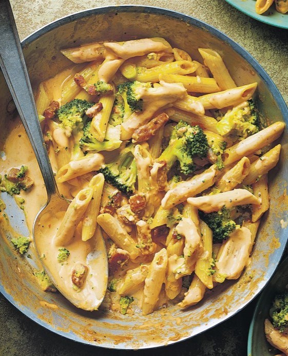 Creamy penne with broccoli & bacon
