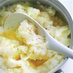 Creamy potato and celeriac mash with Manchego