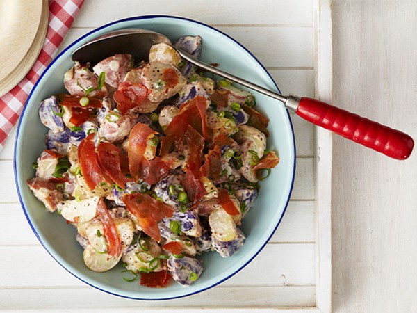 Creamy potato and prosciutto salad