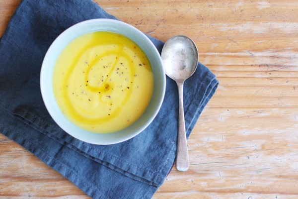 Creamy potato and saffron soup (Vellutata di patate e zafferano)