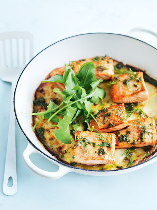 Creamy potato and salmon bake