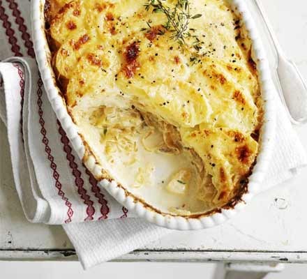 Creamy potato gratin with caramelised onions