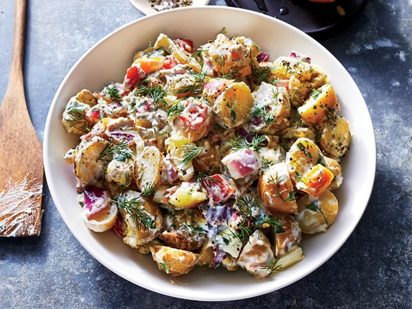 Creamy potato salad