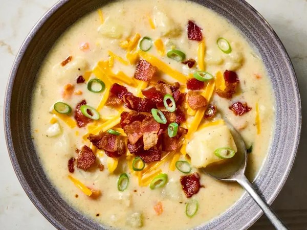 Creamy potato soup
