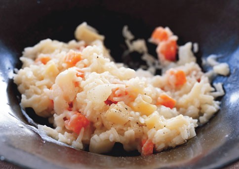 Creamy rice with parsnip puree and root vegetables