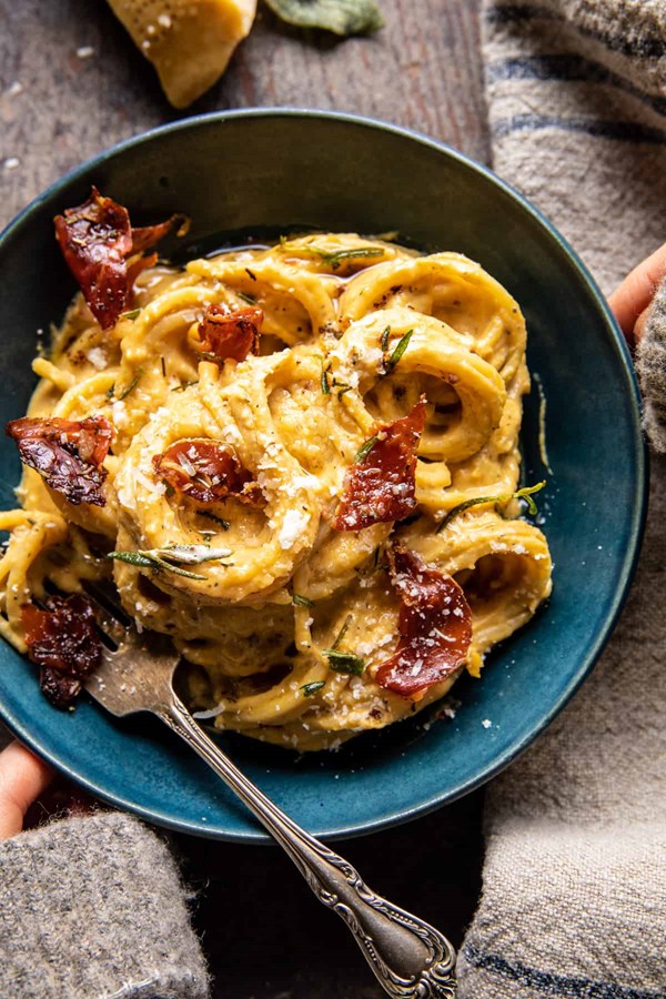 Creamy roasted garlic butternut squash pasta