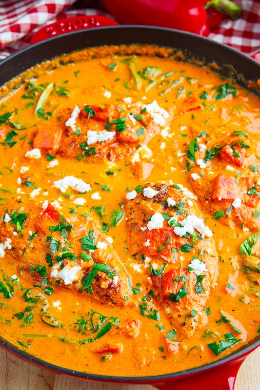 Creamy roasted red pepper and spinach goat cheese skillet chicken