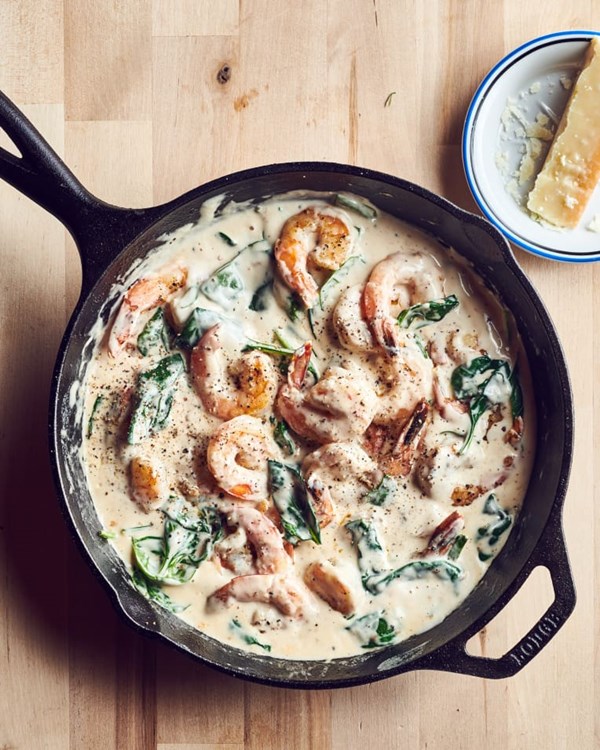 Creamy shrimp and spinach Alfredo