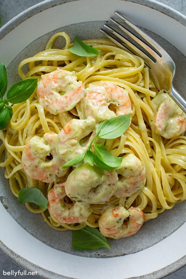 Creamy shrimp pesto pasta