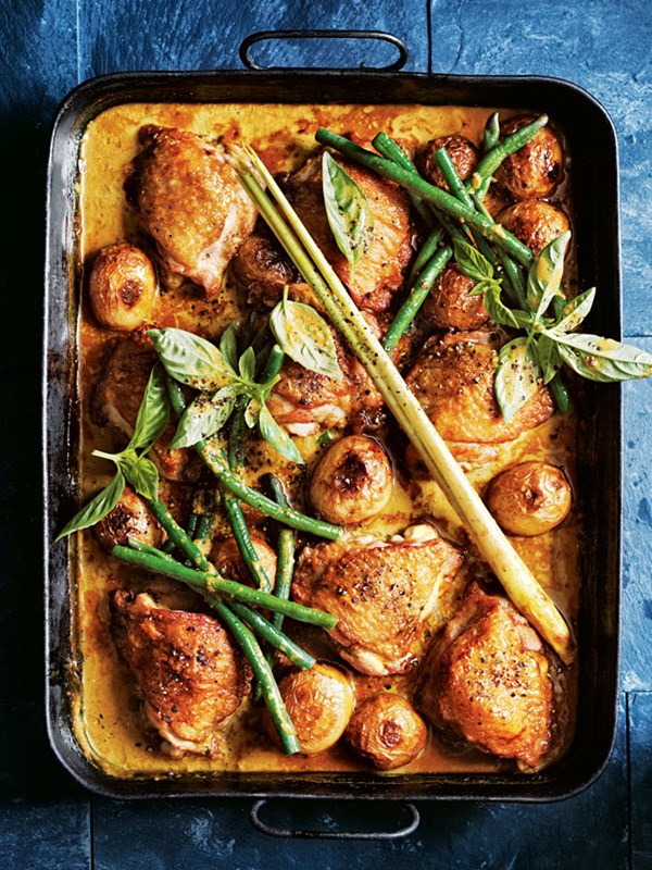 Creamy slow-cooked chicken curry