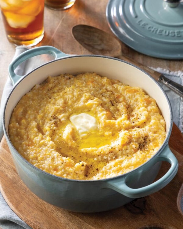 Creamy smoked cheddar grits