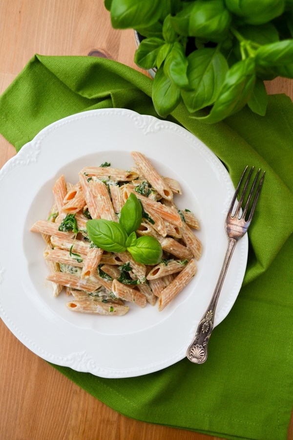 Creamy spinach and basil penne