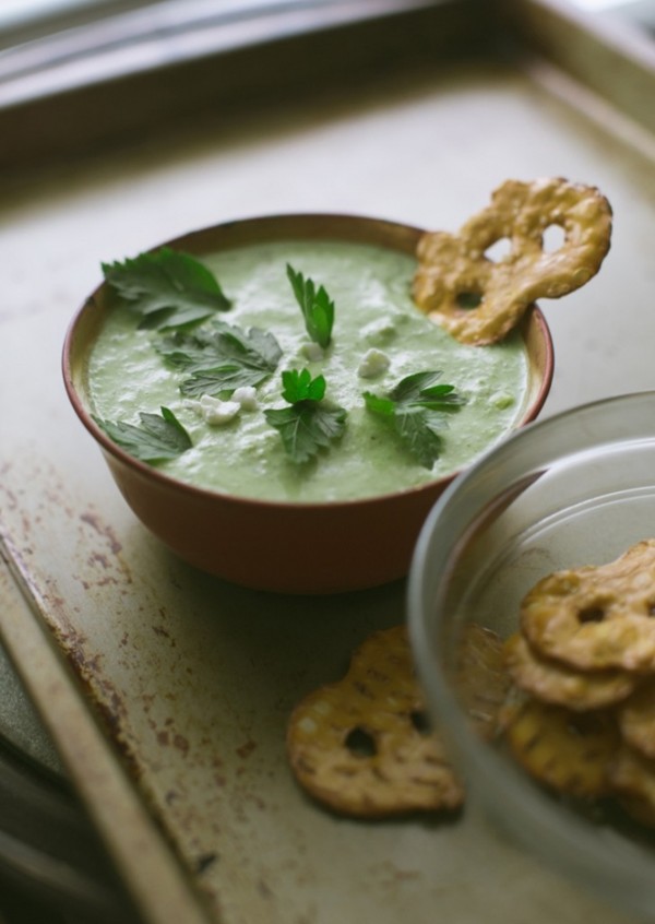 Creamy tomatillo dip