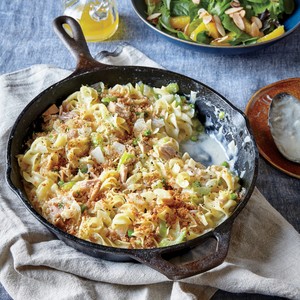 Creamy tuna noodle casserole with peas and breadcrumbs