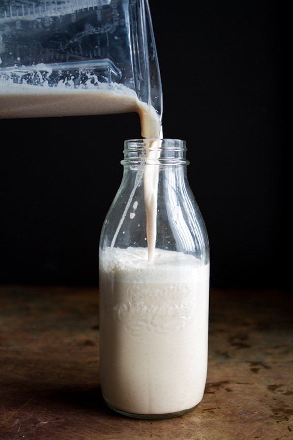 Creamy vanilla almond milk