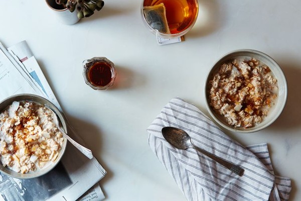 Creamy vegan Bircher muesli