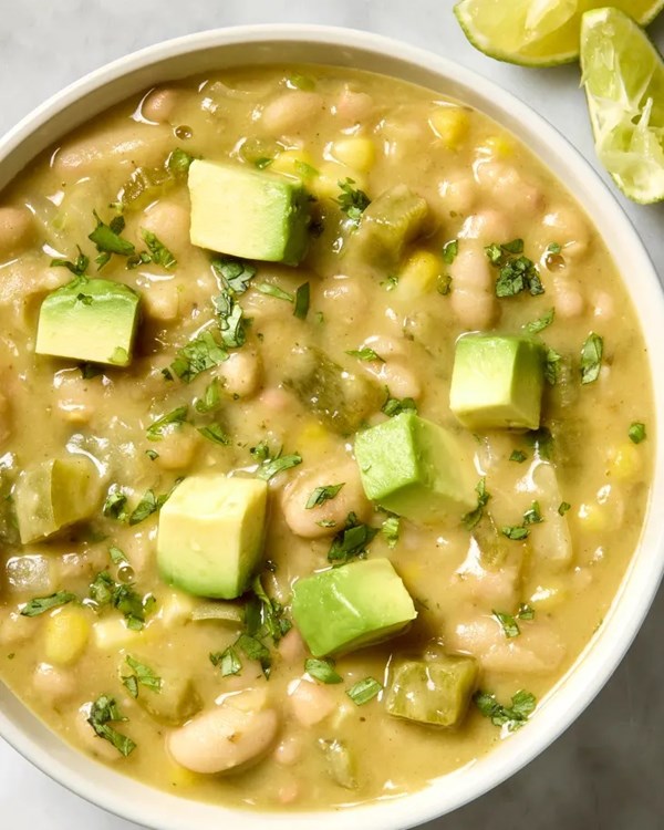 Creamy white bean chili