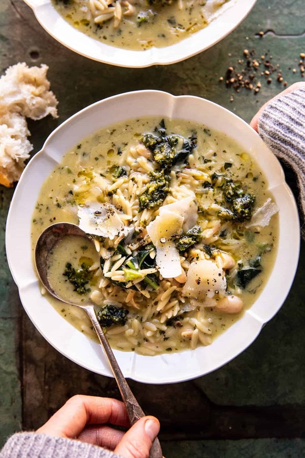 Creamy white bean lemon pesto orzo soup