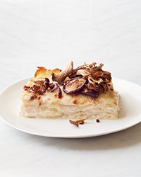 Creamy white lasagna with toppings