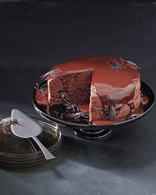 Creepy-crawly cake