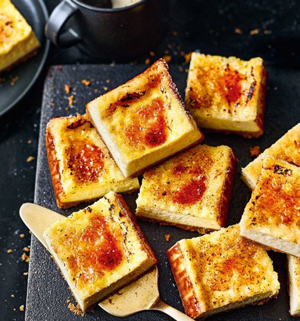Crème brûlée cheesecake squares