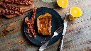 Crème brûlée French toast