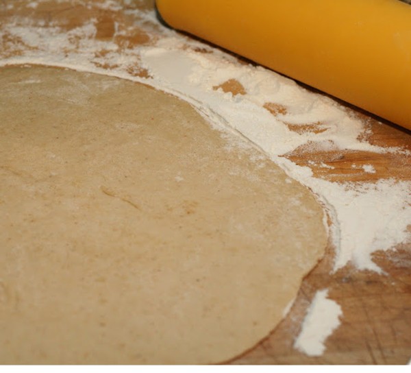 Creole seasoned pizza dough