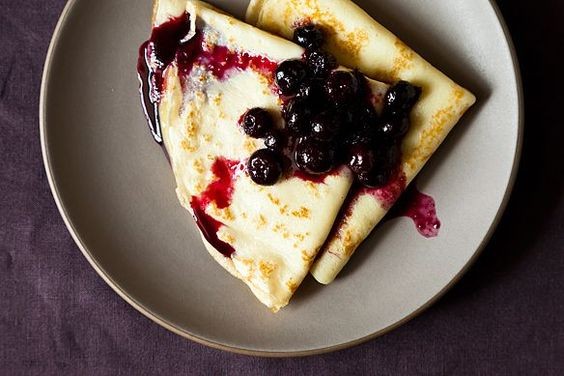 Crêpes with lemon curd and blueberry compote