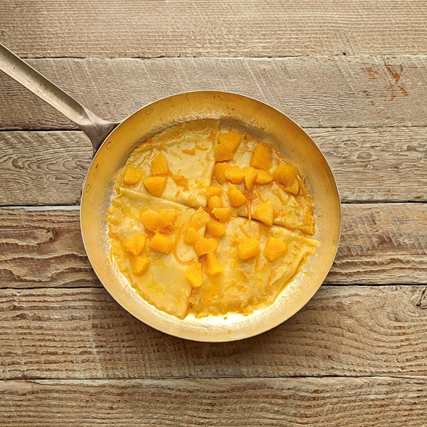 Crêpes with orange sauce (Crêpes Suzette)