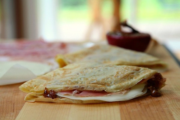 Crepes with provolone, walnuts, and figs 