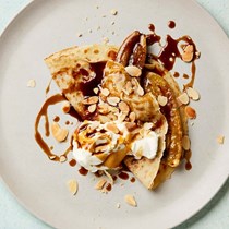 Crepes with roast bananas and Barbados cream
