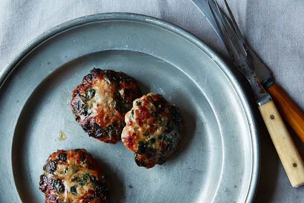 Crepinettes with kale and shallots