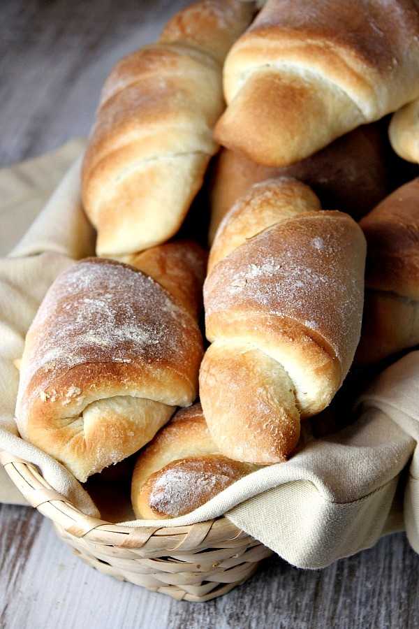 Crescent dinner rolls