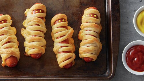 Crescent mummy dogs