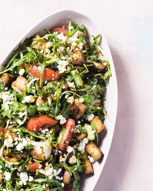 Cretan salad (Dakos)