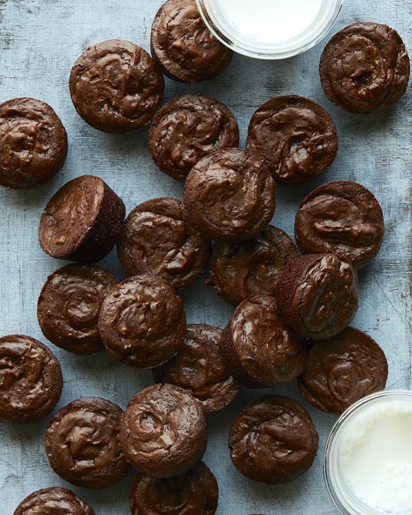 Crinkle top brownie bites