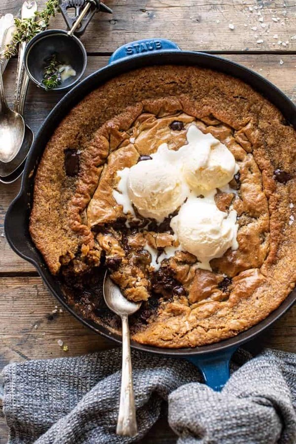 Crinkle top chocolate peanut butter skillet blondies