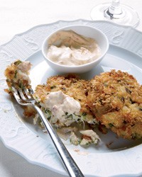 Crisp crab cakes with chipotle mayonnaise
