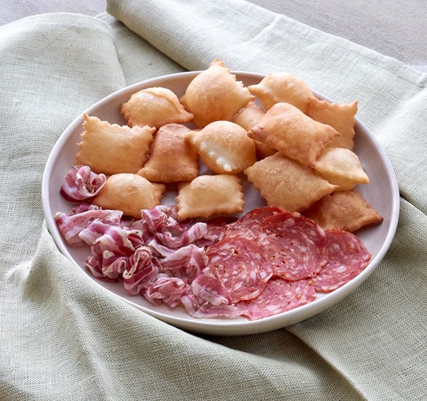 Crisp dough pillows (Gnocchi fritti)
