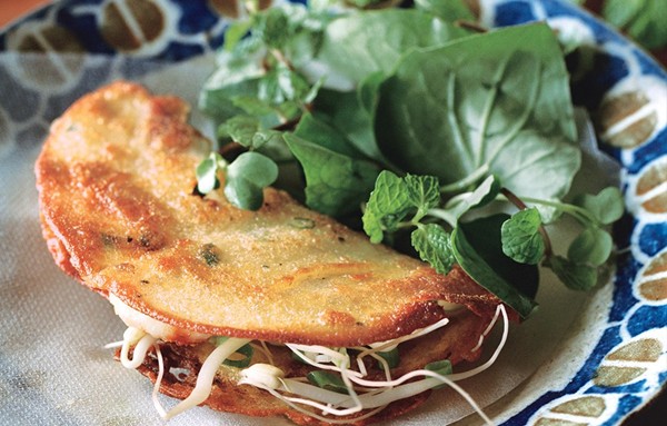 Crisp hoi an pancakes
