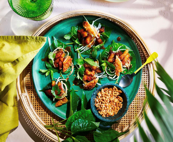 Crisp pork, banana blossom and tamarind hot sauce