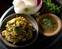 Crisp spring onion fritters