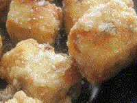 Crispy bean curd nuggets (Yansu doufu / 鹽酥豆腐)