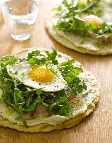 Crispy breakfast pita