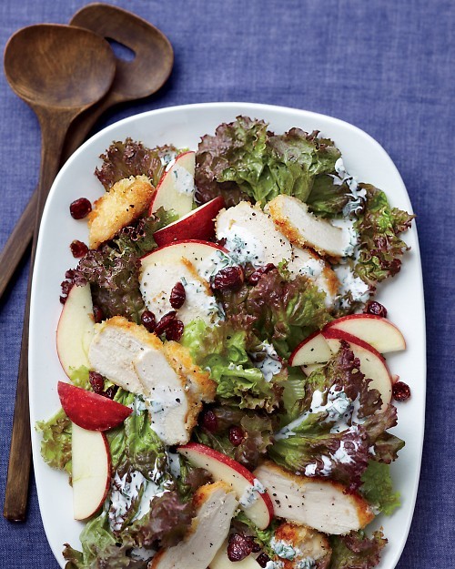 Crispy chicken and apple salad