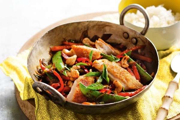 Crispy chicken, chilli & basil stir-fry