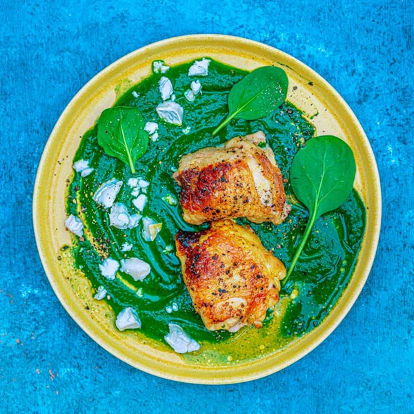 Crispy chicken thighs, spinach & goat's cheese