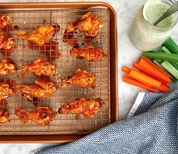 Crispy chicken wings with sweet heat sauce