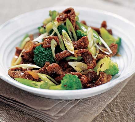 Crispy chilli beef with broccoli